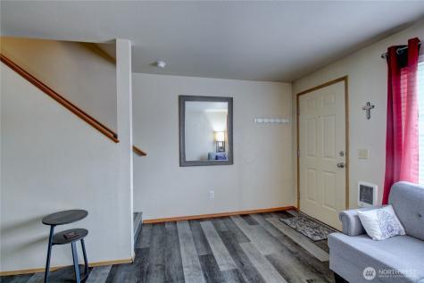 811 S Laventure Road Mount Vernon WA 98274