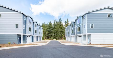 945 NW Heller Street Oak Harbor WA 98277