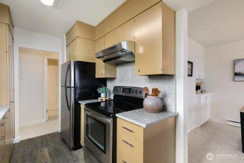 521 5th Avenue W Seattle WA 98119