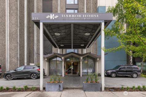 521 5th Avenue W Seattle WA 98119