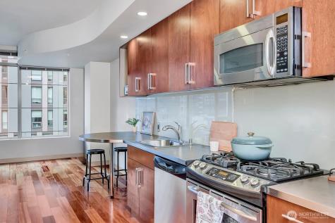 910 Lenora Street Seattle WA 98121
