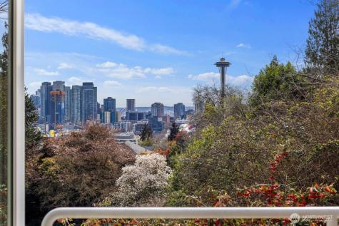 1231 5th Avenue N Seattle WA 98109