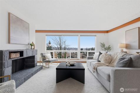2500 W Manor Place Seattle WA 98199