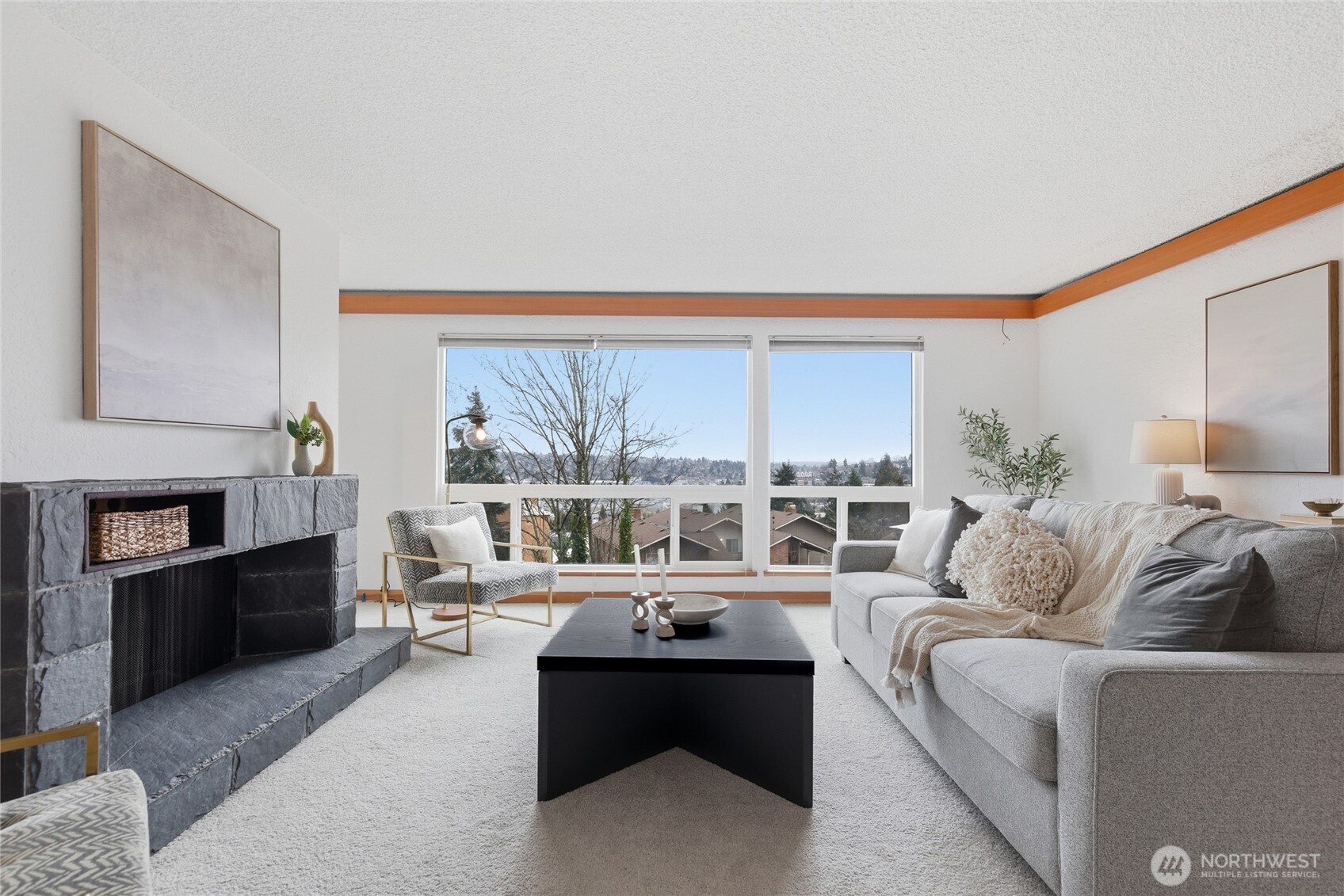 2500 W Manor Place Seattle WA 98199