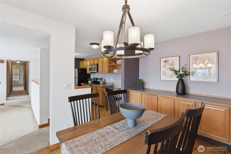 2500 W Manor Place Seattle WA 98199