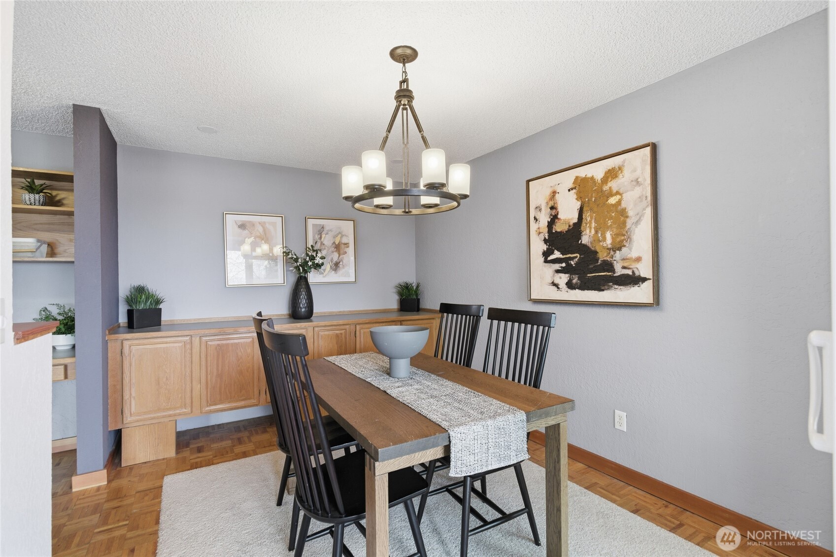 2500 W Manor Place Seattle WA 98199