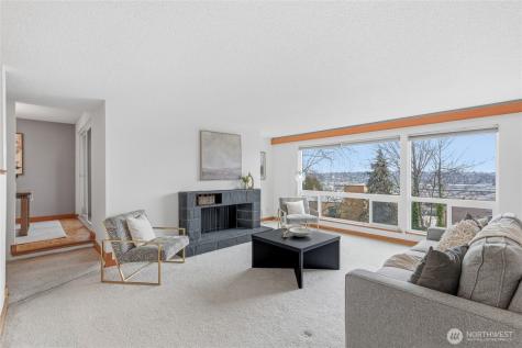 2500 W Manor Place Seattle WA 98199
