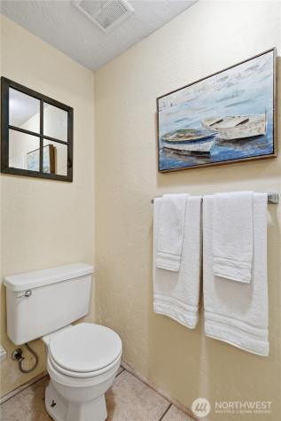 2500 W Manor Place Seattle WA 98199