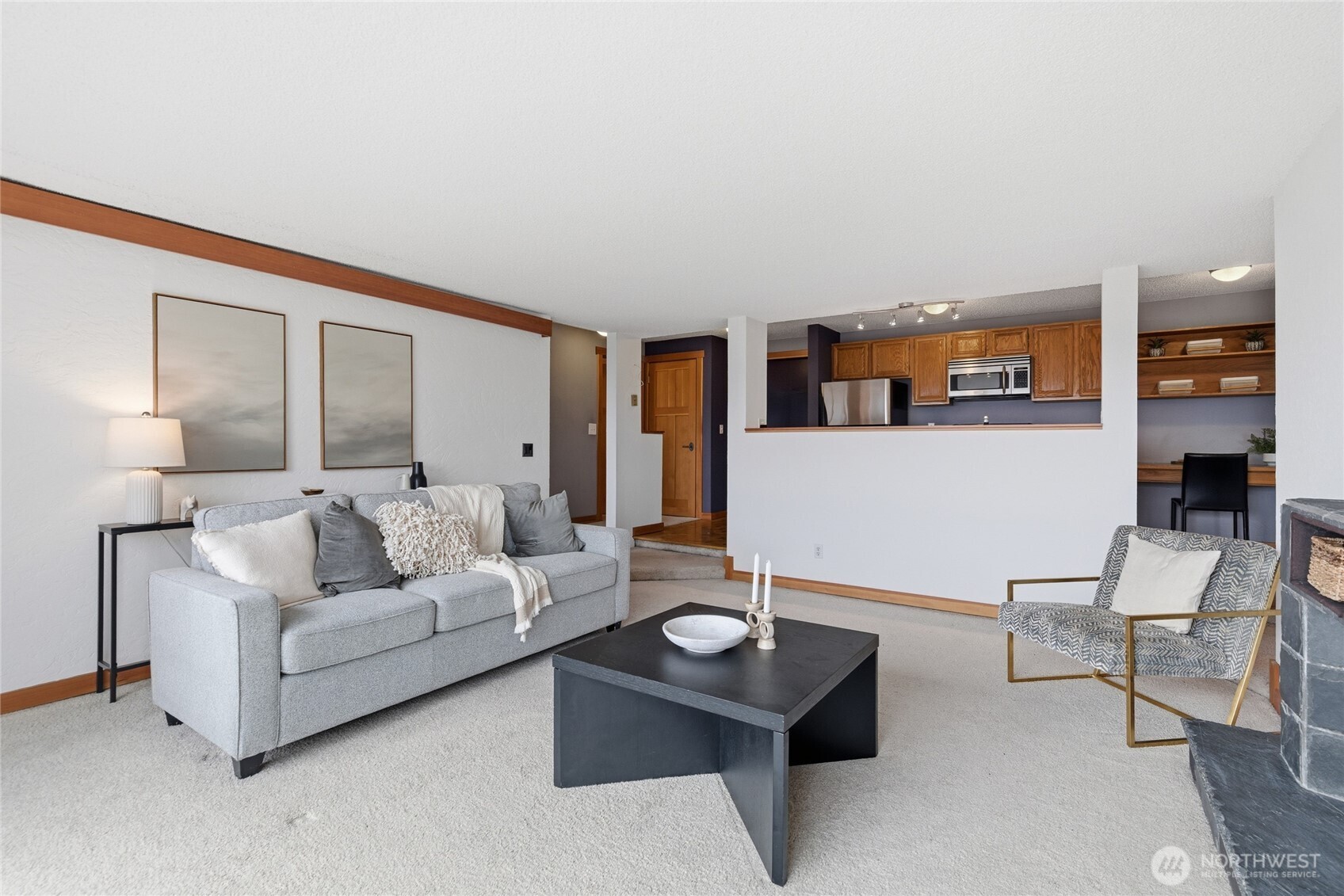 2500 W Manor Place Seattle WA 98199