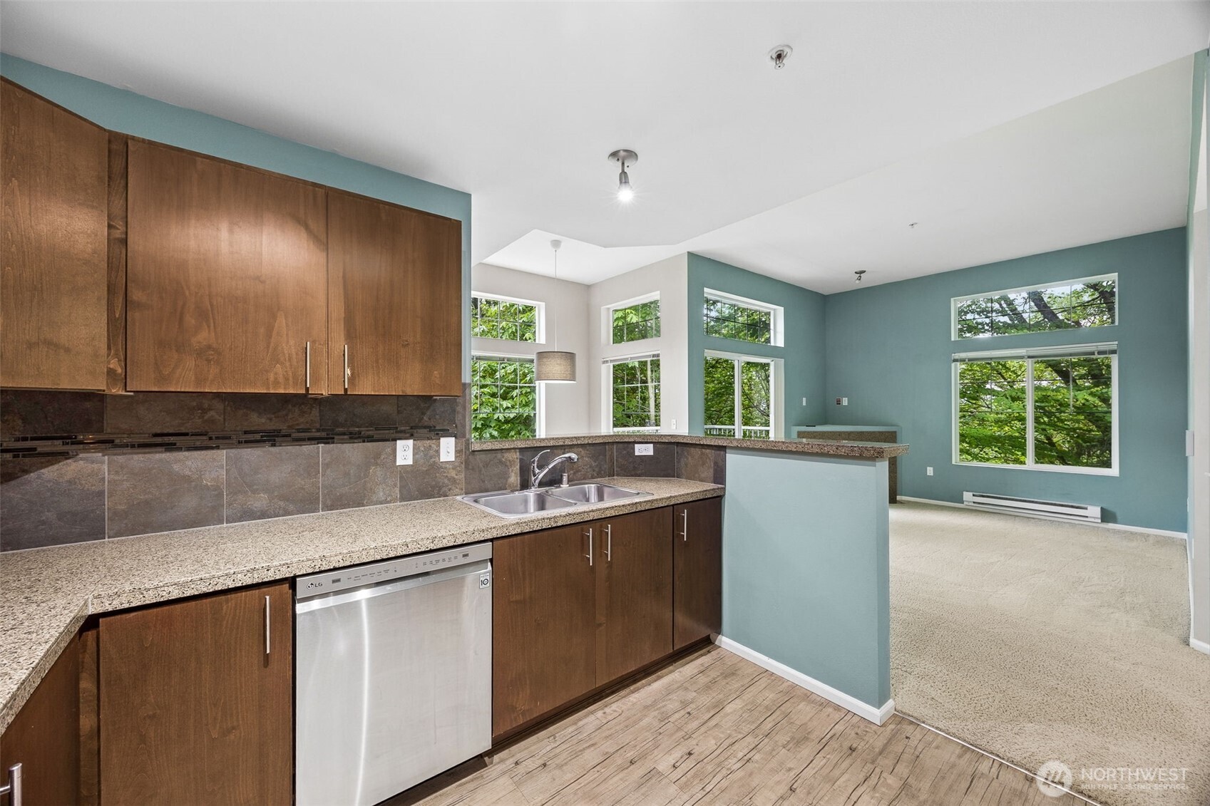21048 40th Place S Seatac WA 98198