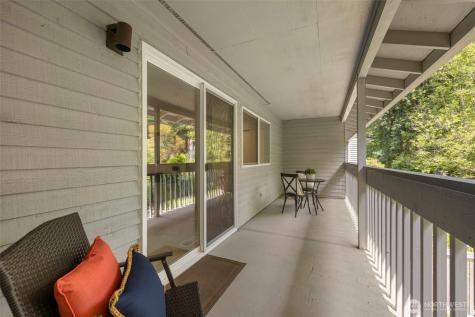 5533 Bridgeport Way W University Place WA 98467
