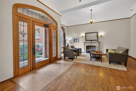 124 Warren Avenue N Seattle WA 98109