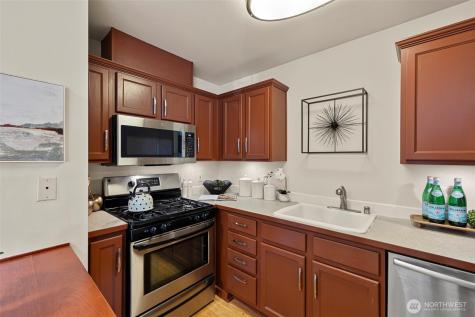 506 NE 73rd Street Seattle WA 98115