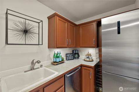 506 NE 73rd Street Seattle WA 98115