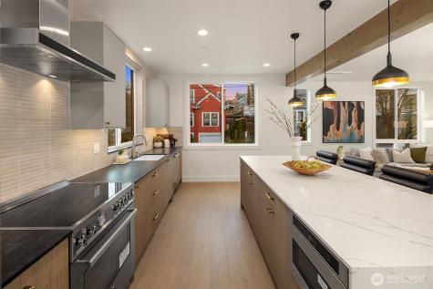 4406 1st Avenue NE Seattle WA 98105