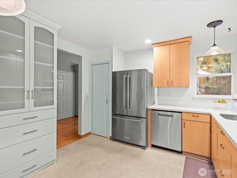 4227 Stonebridge Way Lynnwood WA 98037
