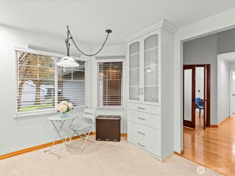 4227 Stonebridge Way Lynnwood WA 98037