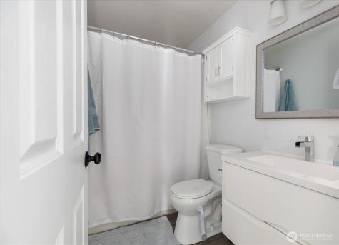 730 SE 8th Avenue Oak Harbor WA 98277