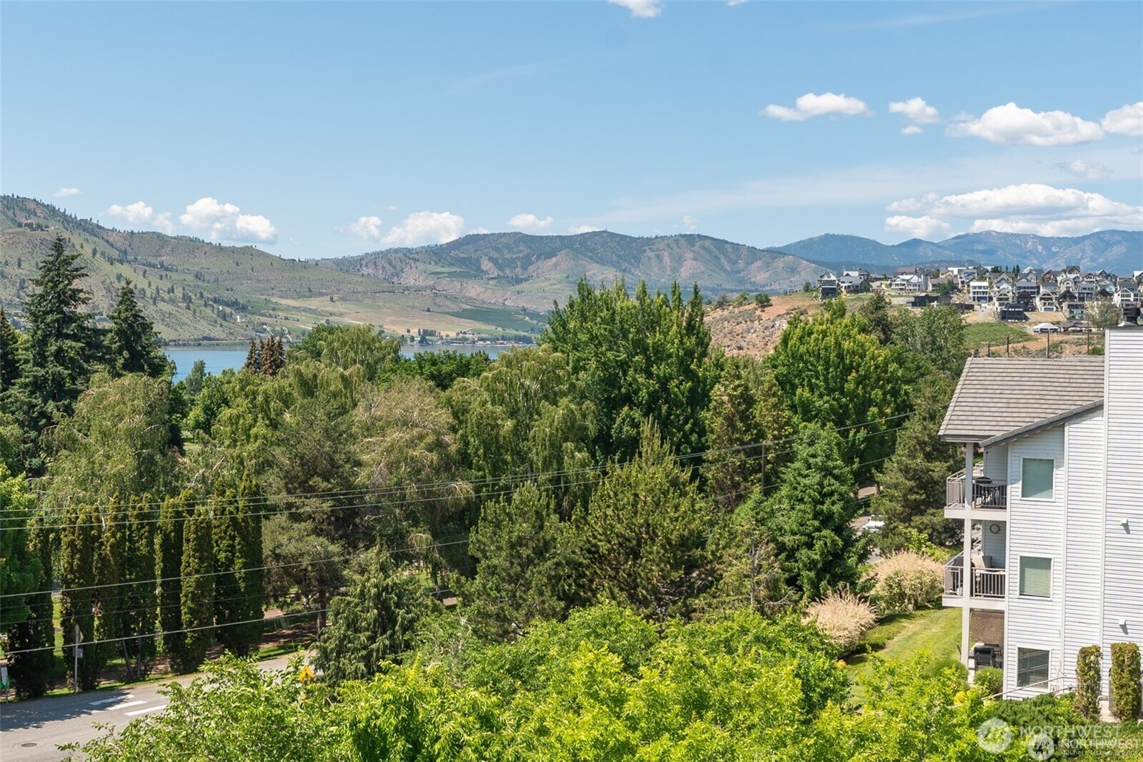 808 W Manson Highway Chelan WA 98816