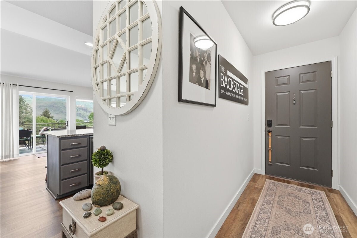 808 W Manson Highway Chelan WA 98816