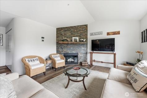 808 W Manson Highway Chelan WA 98816