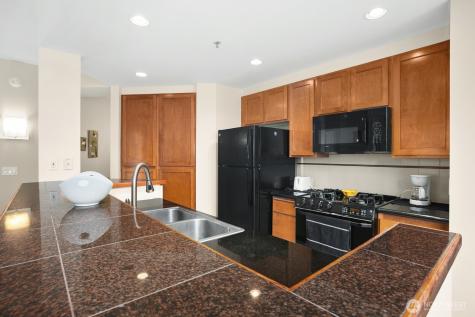 2801 1st Avenue Seattle WA 98121