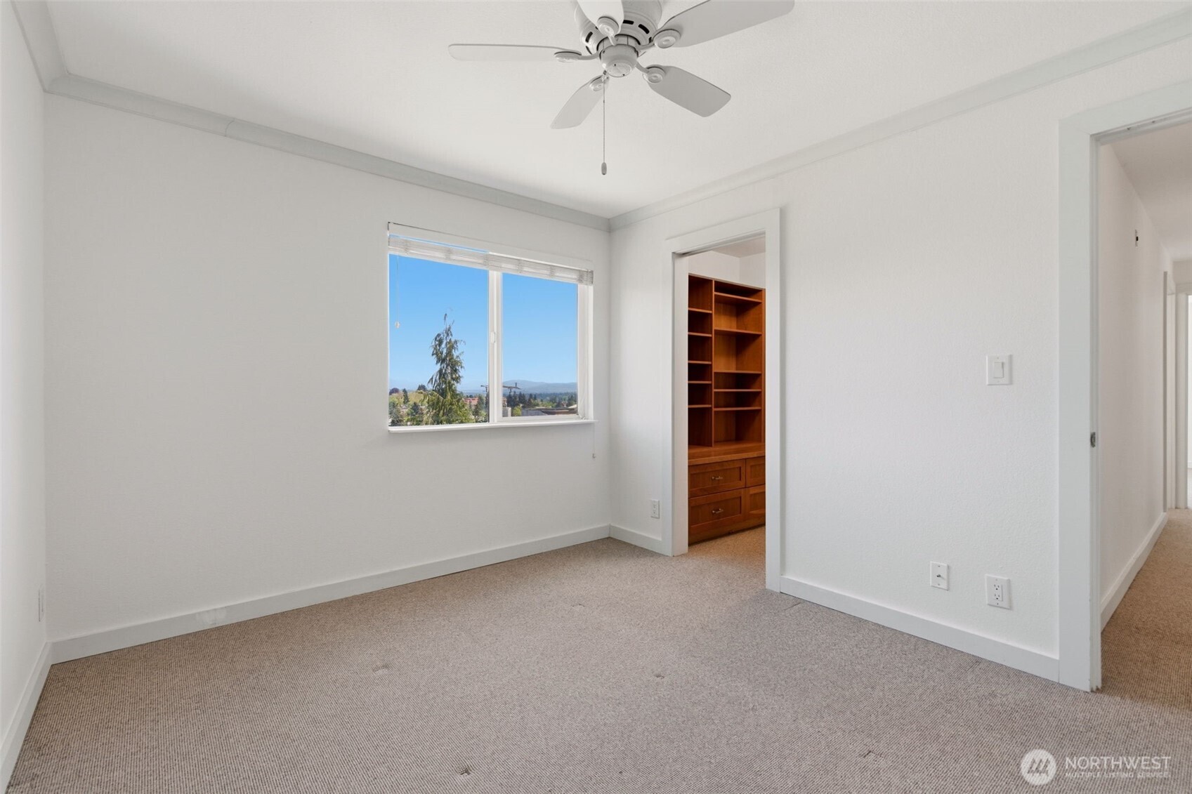 800 N Allen Place Seattle WA 98103