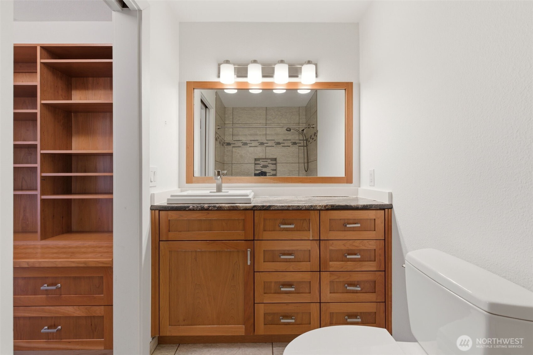 800 N Allen Place Seattle WA 98103