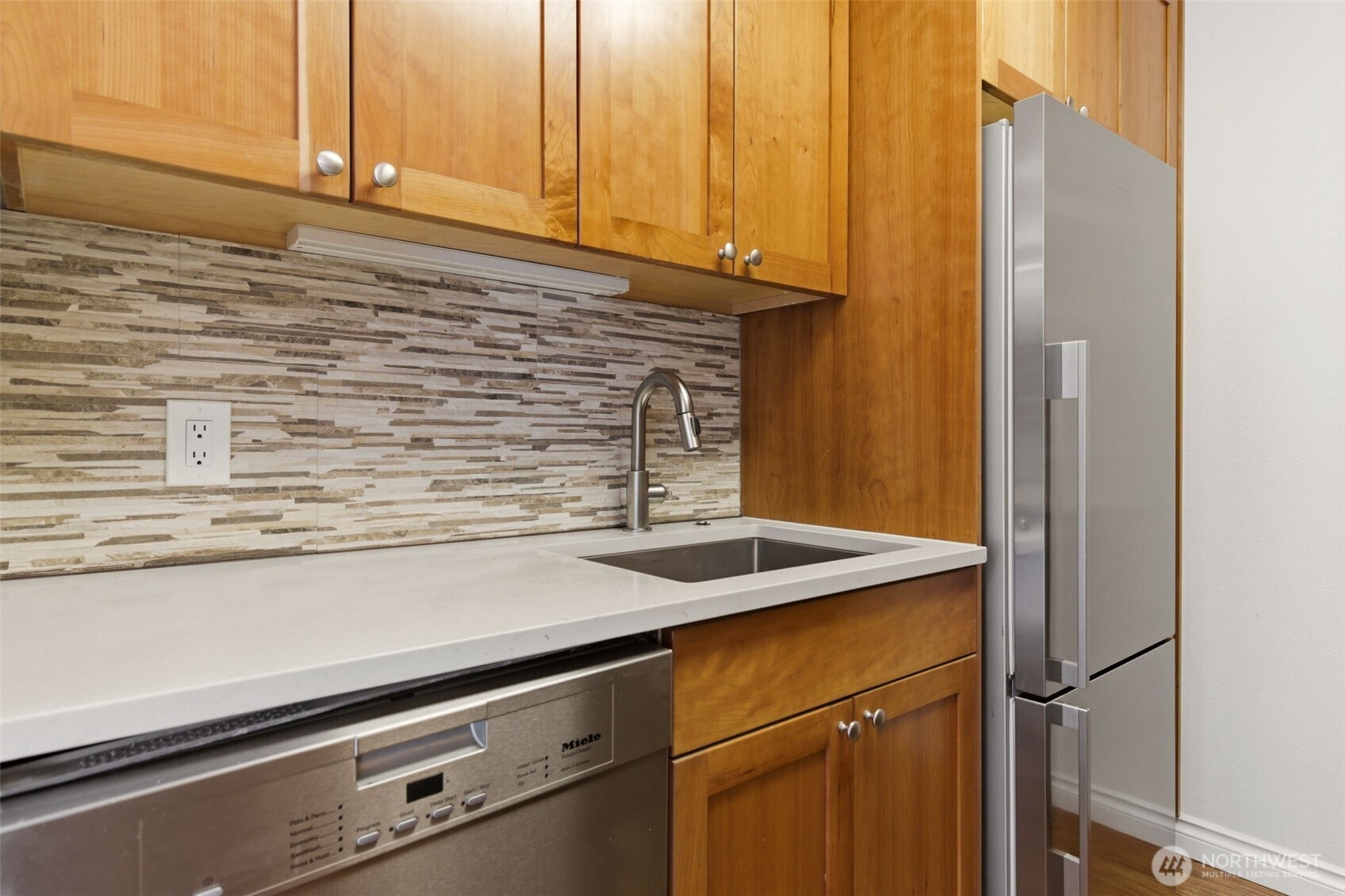 800 N Allen Place Seattle WA 98103