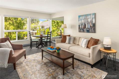 6201 Lake Washington Boulevard NE Kirkland WA 98033
