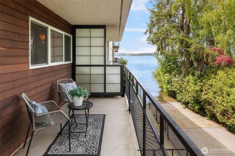 6201 Lake Washington Boulevard NE Kirkland WA 98033