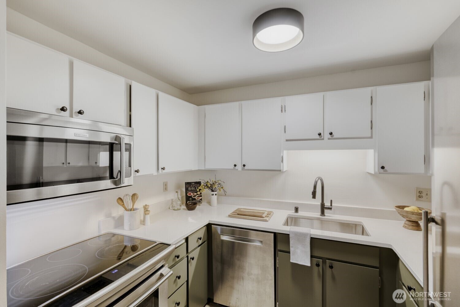2501 Canterbury Lane E Seattle WA 98112