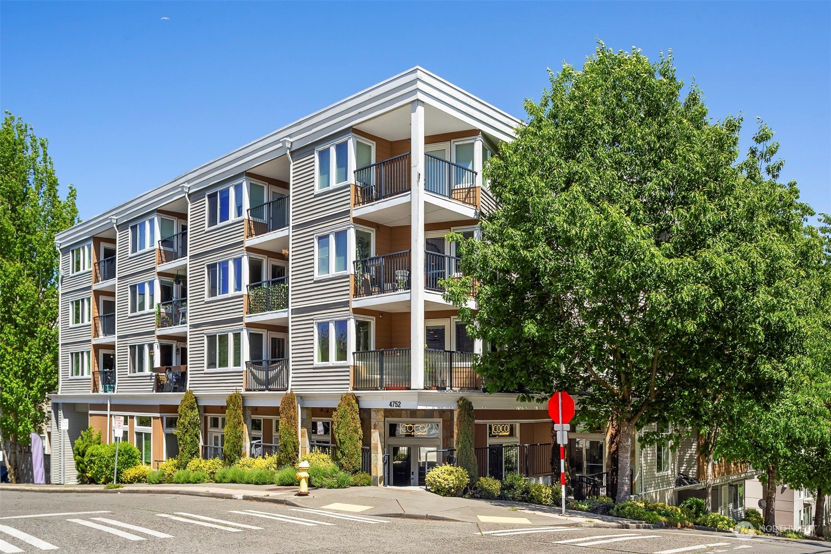 4752 41st Avenue Sw Seattle WA 98116