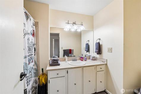 17918 23rd Lane NE Shoreline WA 98155
