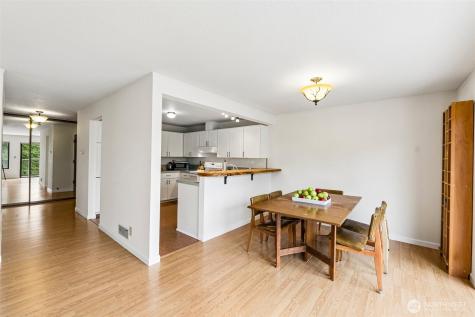 17918 23rd Lane NE Shoreline WA 98155