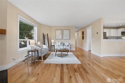 790 Madison Avenue N Bainbridge Island WA 98110