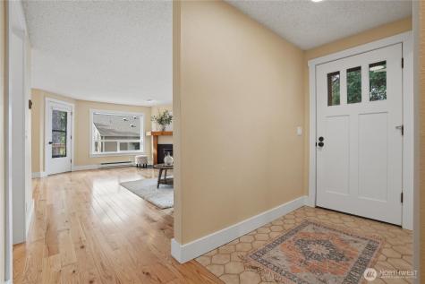 790 Madison Avenue N Bainbridge Island WA 98110
