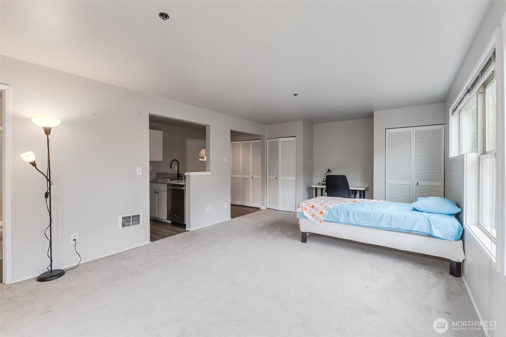 3429 Burke Avenue N Seattle WA 98103