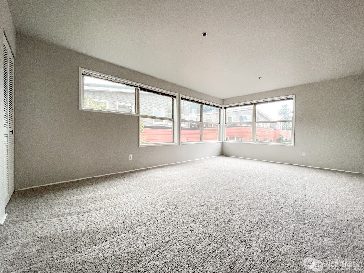 3429 Burke Avenue N Seattle WA 98103