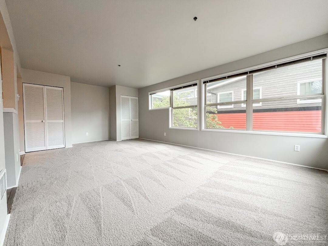 3429 Burke Avenue N Seattle WA 98103