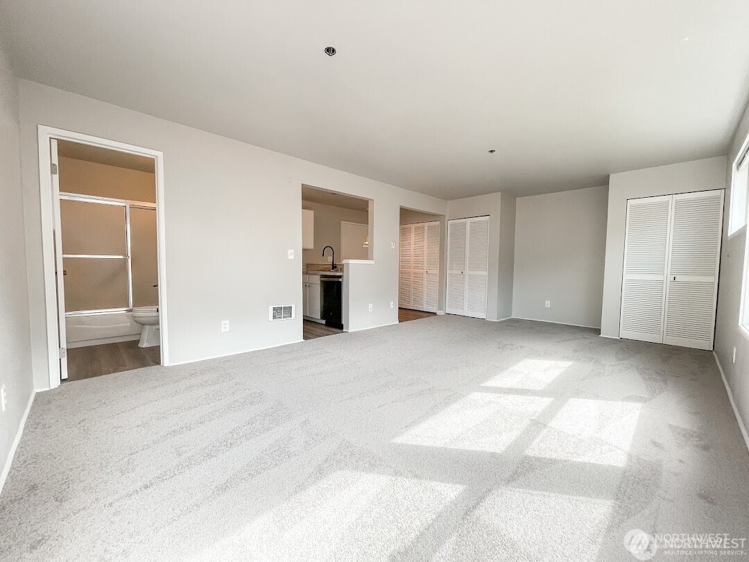 3429 Burke Avenue N Seattle WA 98103
