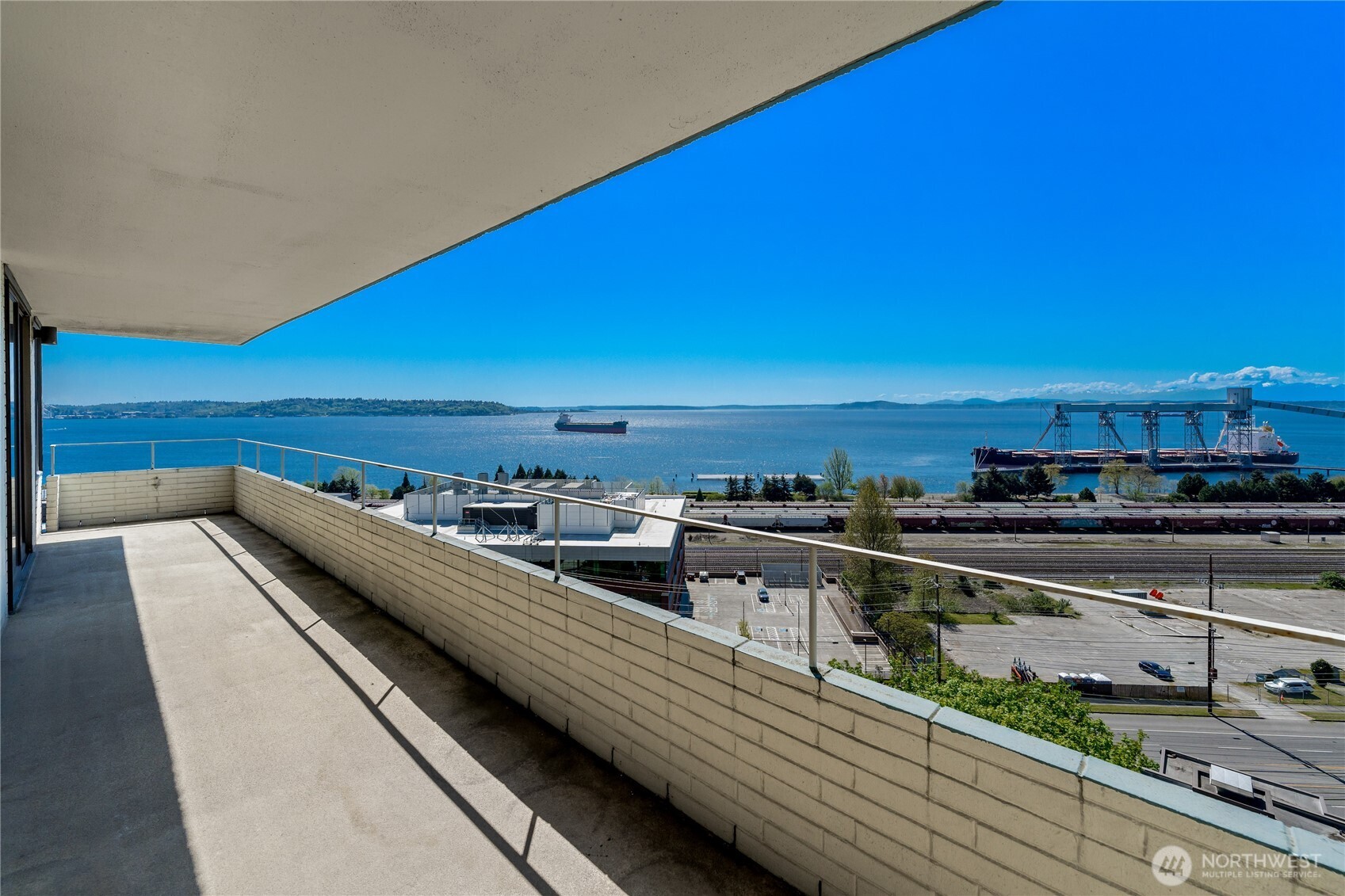 521 5th Avenue W Seattle WA 98119