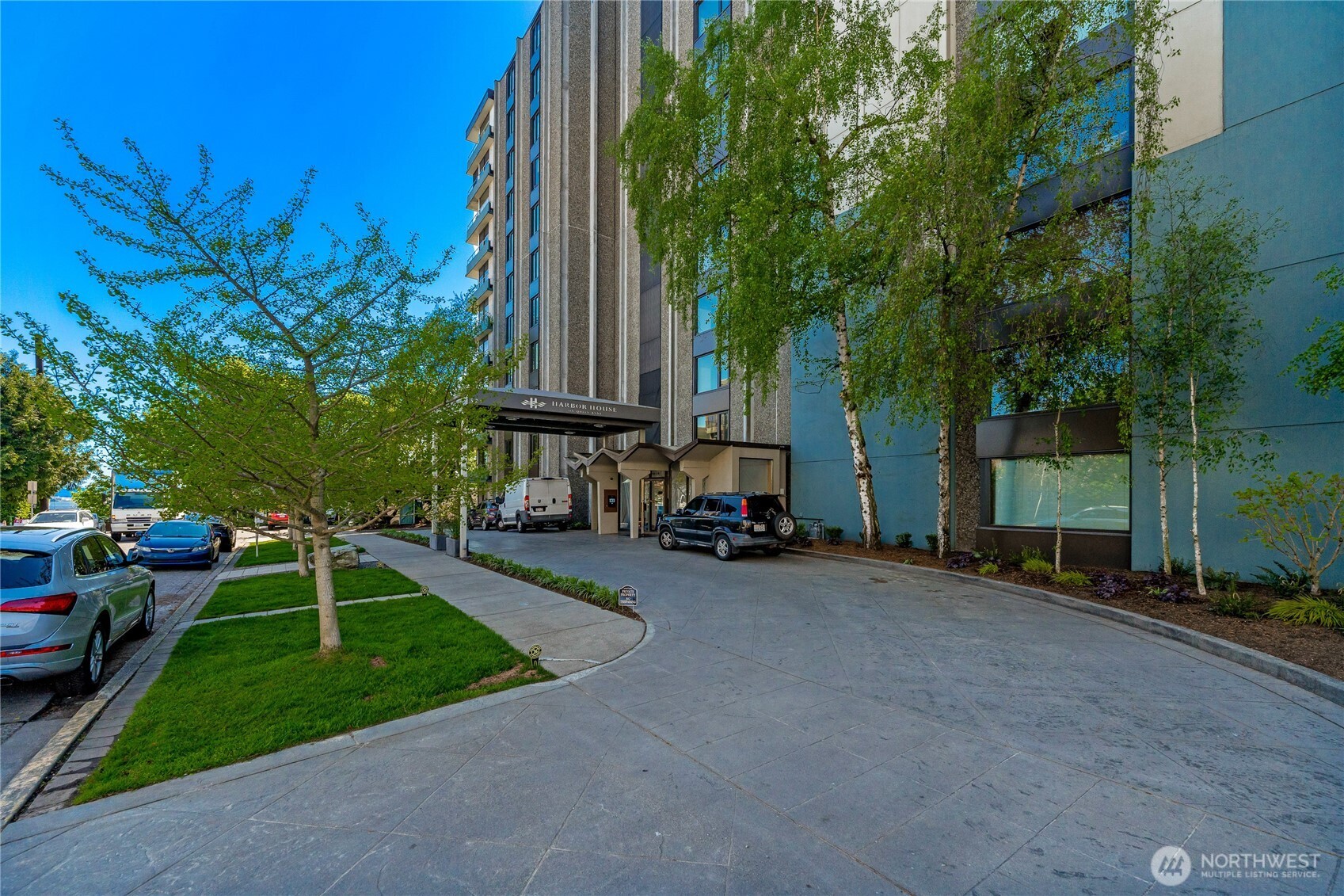 521 5th Avenue W Seattle WA 98119