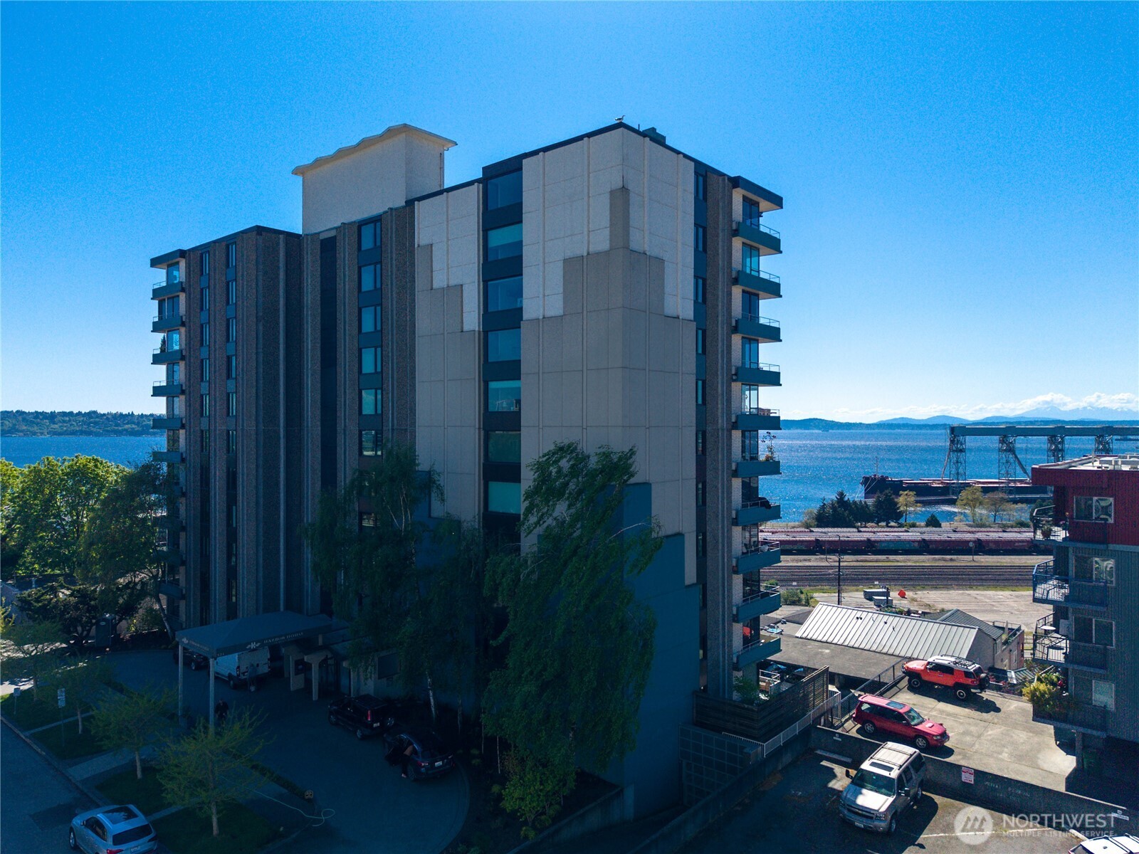 521 5th Avenue W Seattle WA 98119