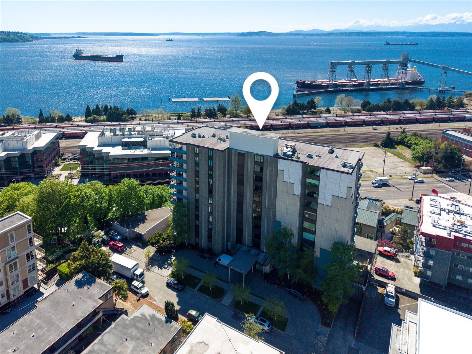 521 5th Avenue W Seattle WA 98119