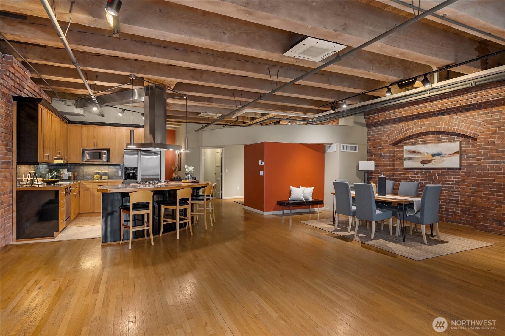 210 3rd Avenue S Seattle WA 98104