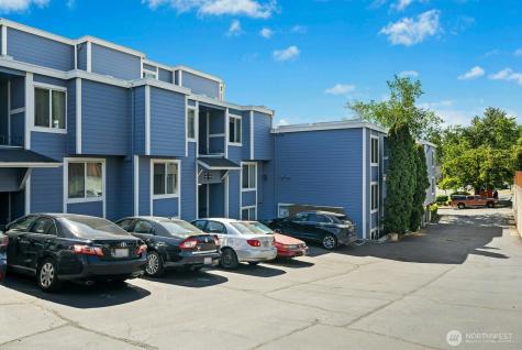 8812 20th Avenue NE Seattle WA 98115