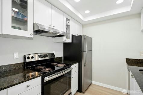 8812 20th Avenue NE Seattle WA 98115