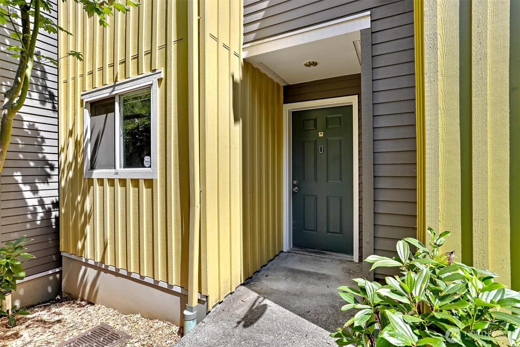 1544 Cherrylane Avenue S Seattle WA 98144