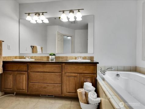 21900 SE 242nd Street Maple Valley WA 98038